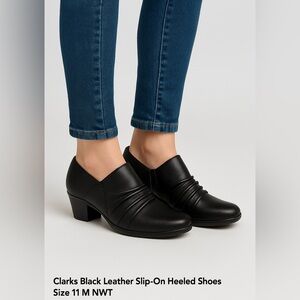 2522- Clarks Black Leather Slip-On Heeled Shoes Size 11 M NWT